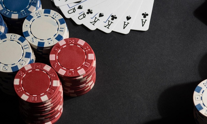 How to beat the odds at online baccarat